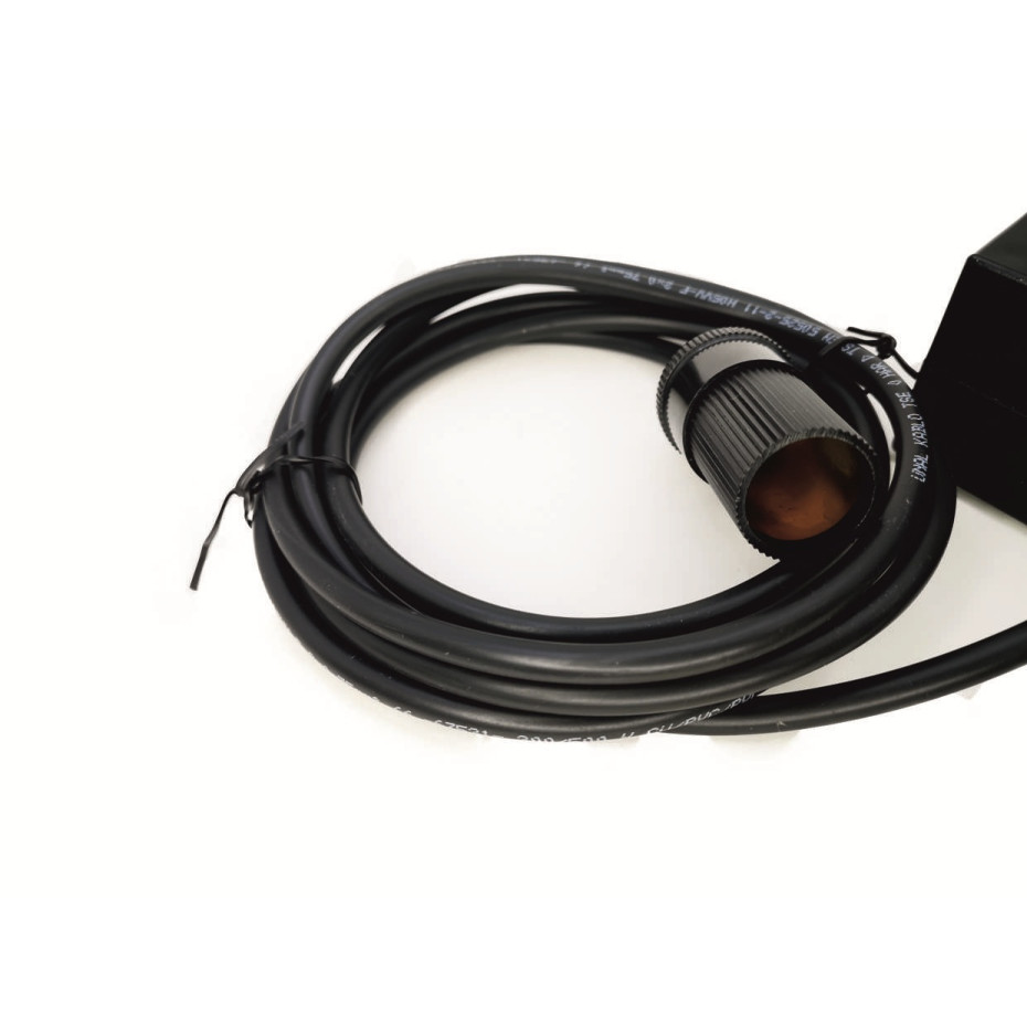 12 Volt 12,5 Amper Çakmaklık Soketli Adaptör 12 Volt 12,5 Amper Çakmaklık Soketli Adaptör